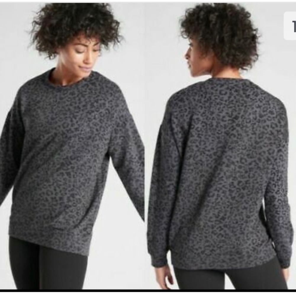 Athleta Pure Luxe Leopard print sweatshirt size Medium